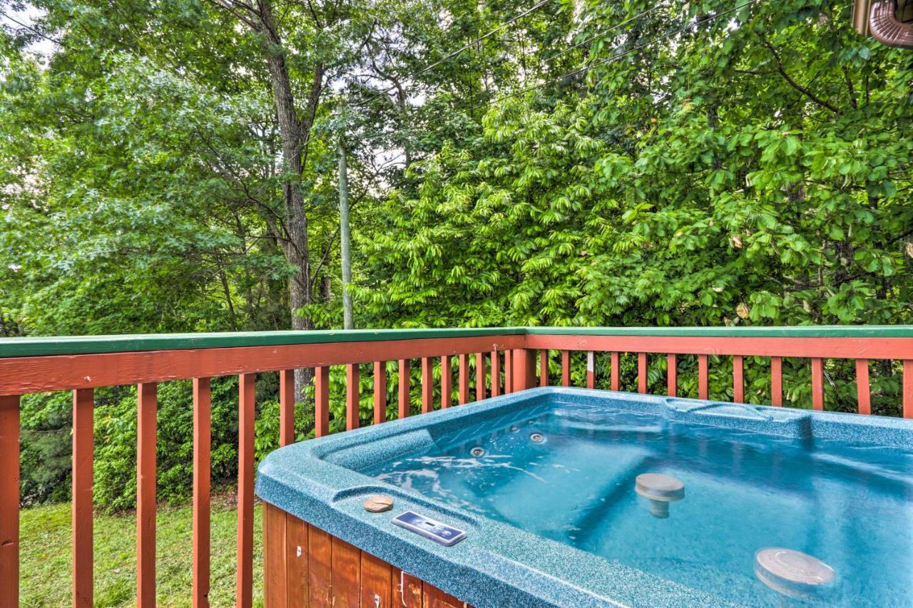 Gatlinburg Chalet Hot Tub, Sauna And Mountain View Экстерьер фото
